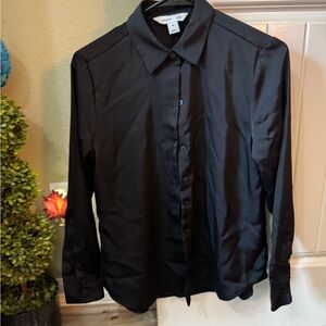 Old Navy Women’s satin button down classic shirt in Jet Black
